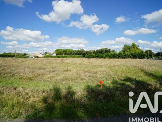 Terrain constructible viabilisé à vendre 115 000 € 922 m² de terrain Larra 31330