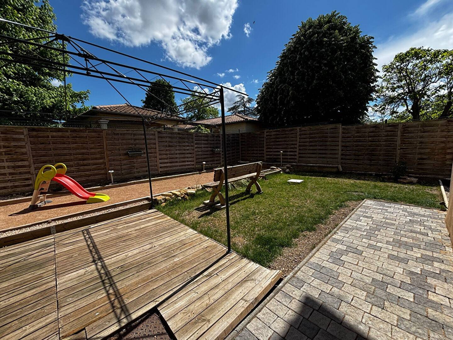 Maison à vendre, 104m², MONTMERLE SUR SAONE