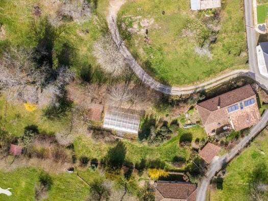 Maison à vendre 384 345 € 6 pièces 5 chambres 290 m² 4 637 m² de terrain Lauresses 46210