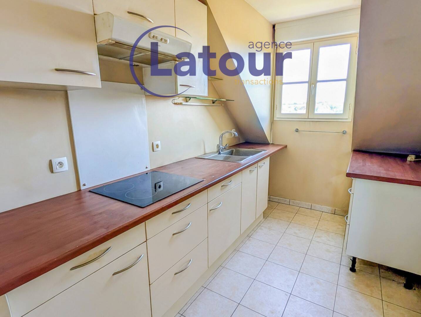 Maison à vendre, 71m², HOUDAN