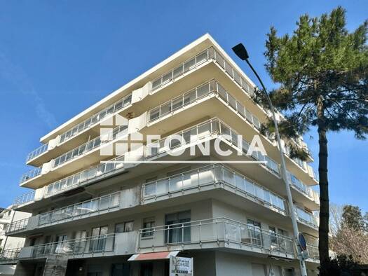 Appartement à louer 690 € 2 pièces 1 chambre 35 m² 4ème étage Centre-Benoît La Baule-Escoublac 44500