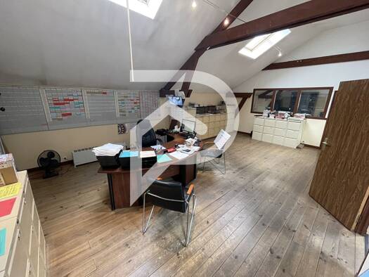 Local d'activités à vendre 775 000 € 640 m² d'espace de stockage Centre Ville-Calais Argenteuil 95100