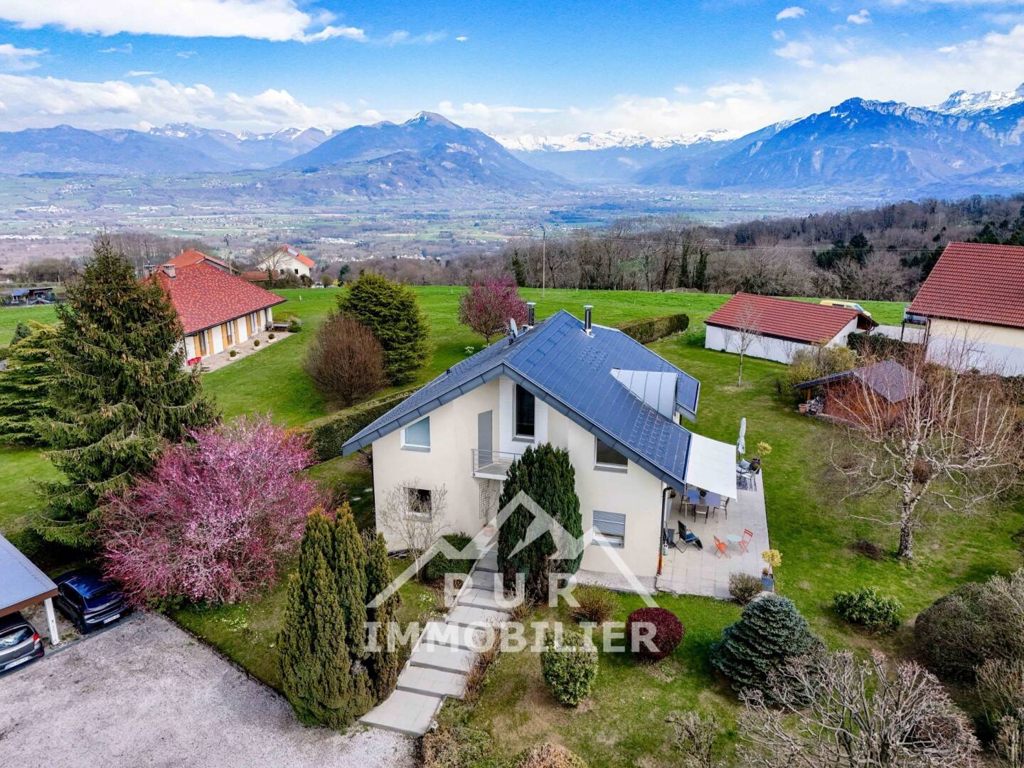 Maison à vendre, 206m², PERS JUSSY