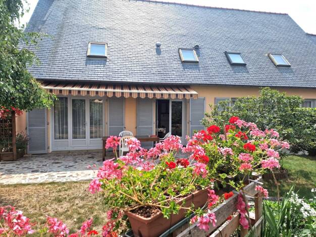 Maison en viager occupé Bouquet 82 500 € 4 pièces 3 chambres 93 m² Acigné 35690