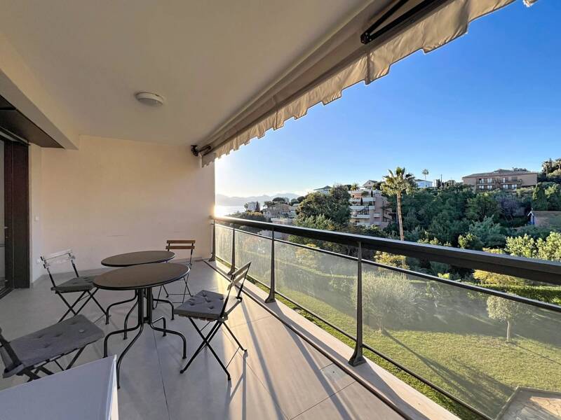 Maison à louer, 101m², CANNES