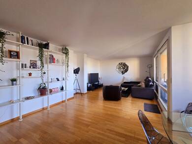 Appartement à louer 2 195 € 4 pièces 3 chambres 126 m² Saint Julien en Genevois 74160