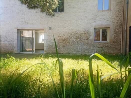Maison à vendre 229 950 € 6 pièces 4 chambres 137 m² 2 020 m² de terrain Saint-Sigismond-de-Clermont 17240