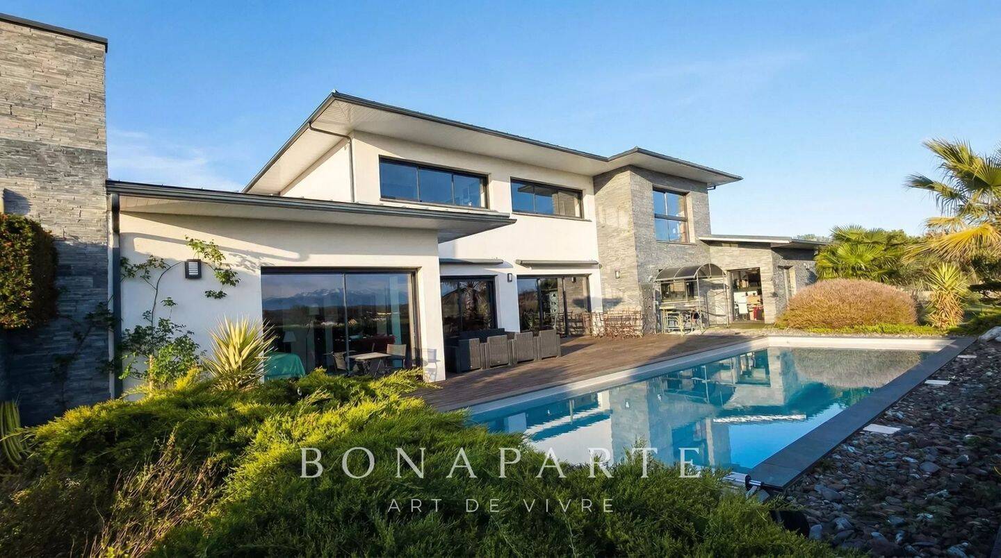 Maison à vendre, 317m², PAU