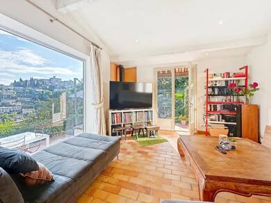 Maison de ville à vendre 680 000 € 6 pièces 3 chambres 136 m² 140 m² de terrain Saint Jean-Les Vallières Cagnes-sur-Mer 06800