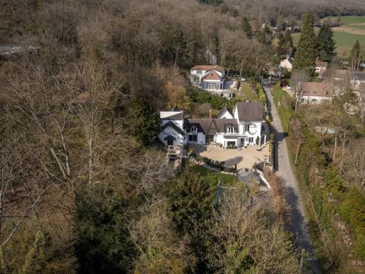 Maison à vendre 1 660 000 € 10 pièces 5 chambres 381 m² 16 540 m² de terrain Septeuil 78790