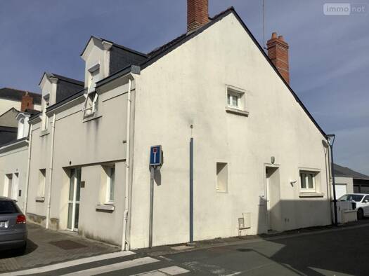 Local commercial à vendre 256 760 € 129 m² de surface de vente Trélazé 49800