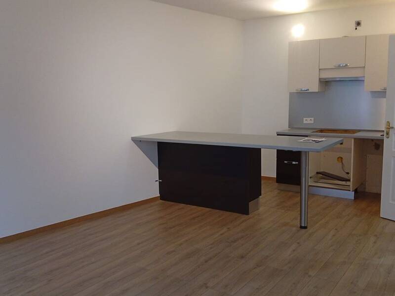 Maison à louer, 74m², LE BROC