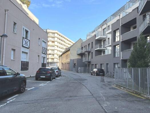 Parking à vendre 12 700 € 11 m² Centre-Stade Chambéry 73000