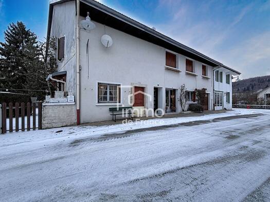 Maison à vendre 280 000 € 9 pièces 6 chambres 291 m² 1 057 m² de terrain Charix 01130