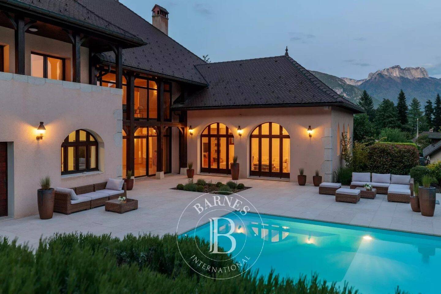 Maison à vendre, 570m², SEVRIER