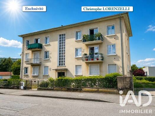 Appartement à vendre 149 000 € 3 pièces 2 chambres 61 m² Étage 2/2 Sud Ouest Belley 01300