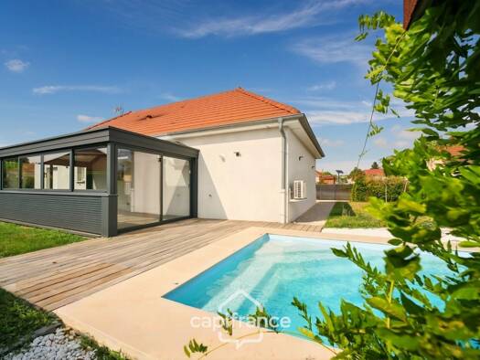 Maison de plain-pied à vendre 260 000 € 5 pièces 3 chambres 106 m² 793 m² de terrain Courlaoux 39570