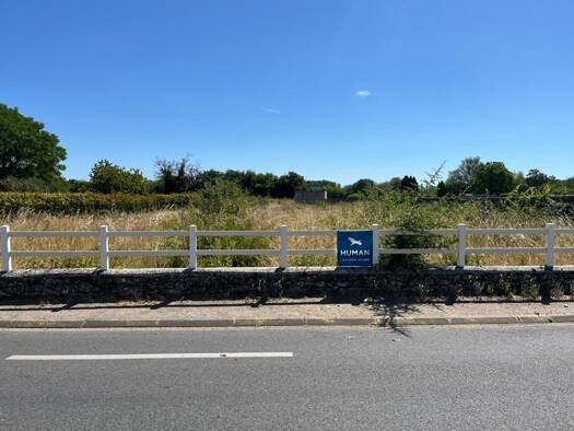 Terrain constructible à vendre 27 960 € 1 300 m² de terrain Marcilly-sur-Vienne 37800