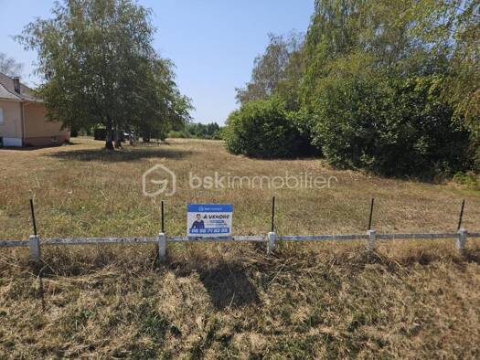 Terrain constructible à vendre 85 000 € 3 348 m² de terrain Pusey 70000