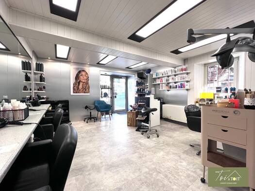 Local commercial à vendre 69 000 € 40 m² de surface de vente Saint-Jean-Saint-Nicolas 05260