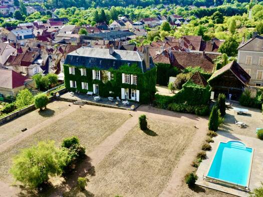 Maison à vendre 599 000 € 11 pièces 7 chambres 335 m² 16 368 m² de terrain Clamecy 58500