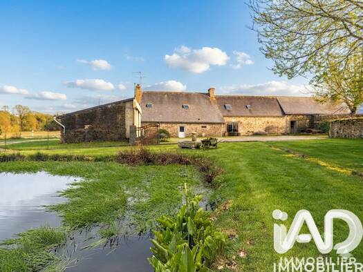 Maison à vendre 289 800 € 7 pièces 5 chambres 212 m² 4 761 m² de terrain Évellys 56500