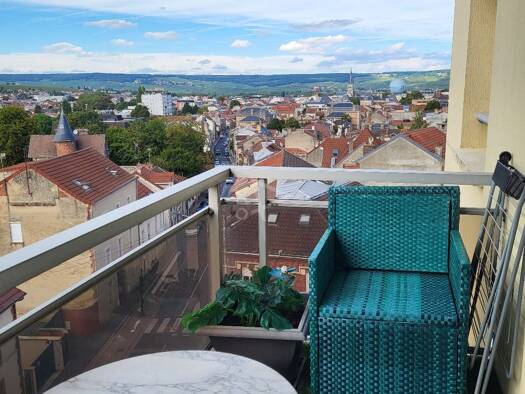 Appartement à vendre 88 000 € 2 pièces 1 chambre 41 m² 6ème étage Coteau Ouest-Les Forges Est Épernay 51200