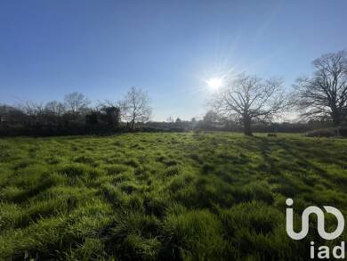 Terrain constructible viabilisé à vendre 49 900 € 684 m² de terrain Vay 44170