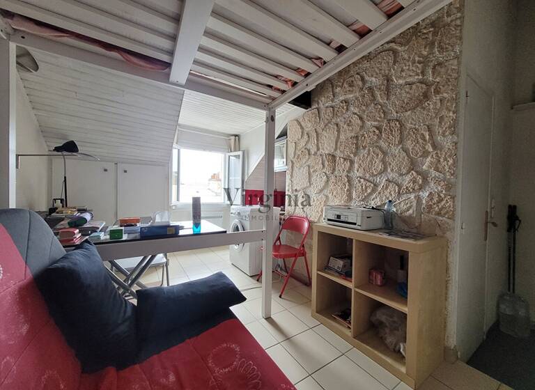 Appartement à vendre 120 000 € 1 pièce 17 m²<br/>superficie Dernier étage, 4/4<br/>étage Centre Ville Charenton le Pont 94220