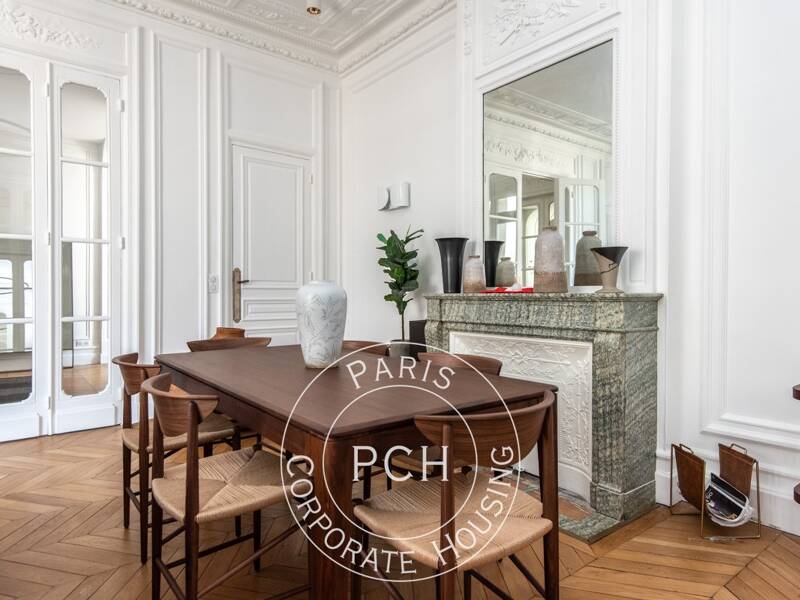 Maison à louer, 141m², PARIS 16E