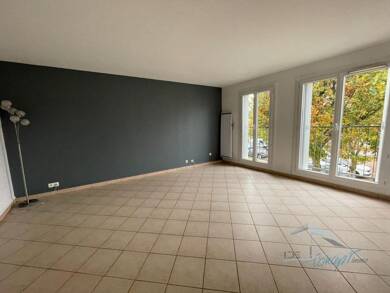 Appartement à louer 960 € 3 pièces 2 chambres 66 m² Étage 1/2 Lardy 91510