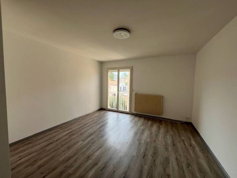 Maison à louer, 72m², CALVI