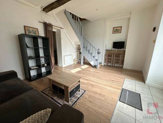 Maison à vendre 85 600 € 4 pièces 2 chambres 82,09 m² Puy-l'Évêque 46700