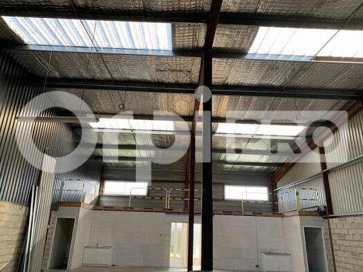 Local d'activités à louer 2 217 € 274 m² d'espace de stockage Saint-Jean-d'Illac 33127