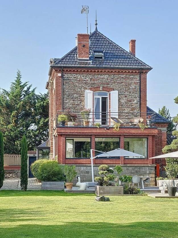 Maison à vendre 1 040 000 € 5 pièces 4 chambres 225 m² 2 500 m² de terrain Grande Couronne Saint-Just-Saint-Rambert 42170