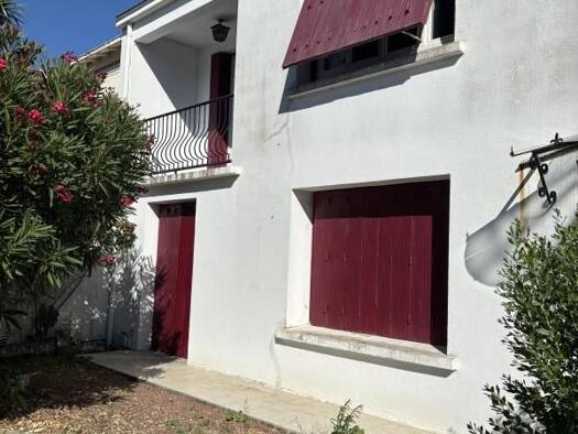 Maison de ville à vendre 441 000 € 6 pièces 4 chambres 133 m² 270 m² de terrain Les Minimes-Tasdon La Rochelle 17000