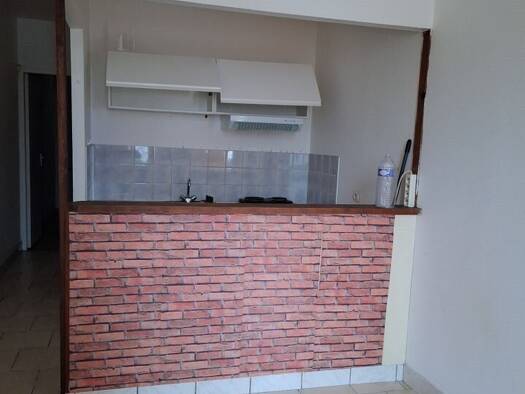 Appartement à louer 400 € 2 pièces 1 chambre 39 m² Dun-le-Palestel 23800