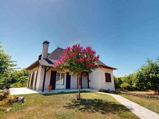 Maison à vendre 268 500 € 5 pièces 4 chambres 116 m² 1 475 m² de terrain Geüs-d'Oloron 64400