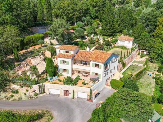 Maison à vendre 1 995 000 € 6 pièces 5 chambres 250 m² 2 954 m² de terrain Plan de Noves Vence 06140