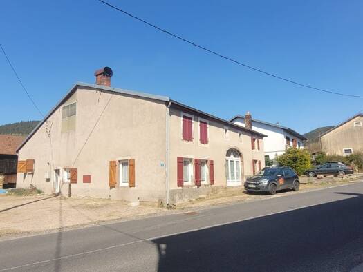 Maison à vendre 180 000 € 9 pièces 7 chambres 180 m² 854 m² de terrain La Chapelle Devant Bruyeres 88600