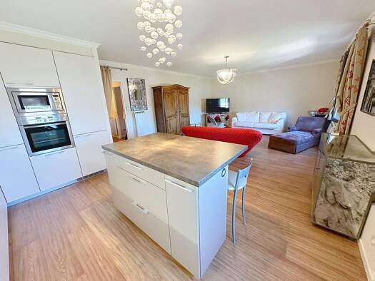 Appartement à vendre 139 000 € 2 pièces 1 chambre 70 m² 3ème étage Charles de Gaulle Cahors 46000