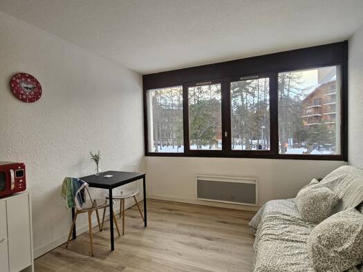 Appartement à vendre 64 500 € 1 pièce 19 m² Étage 1/2 Dévoluy 05250