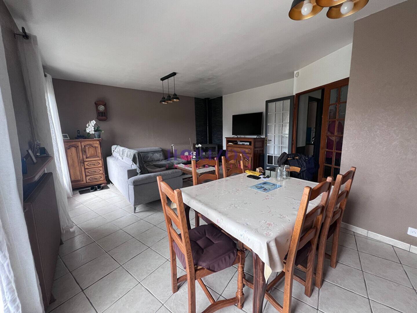Maison à vendre, 110m², LA CHAPELLE EN SERVAL