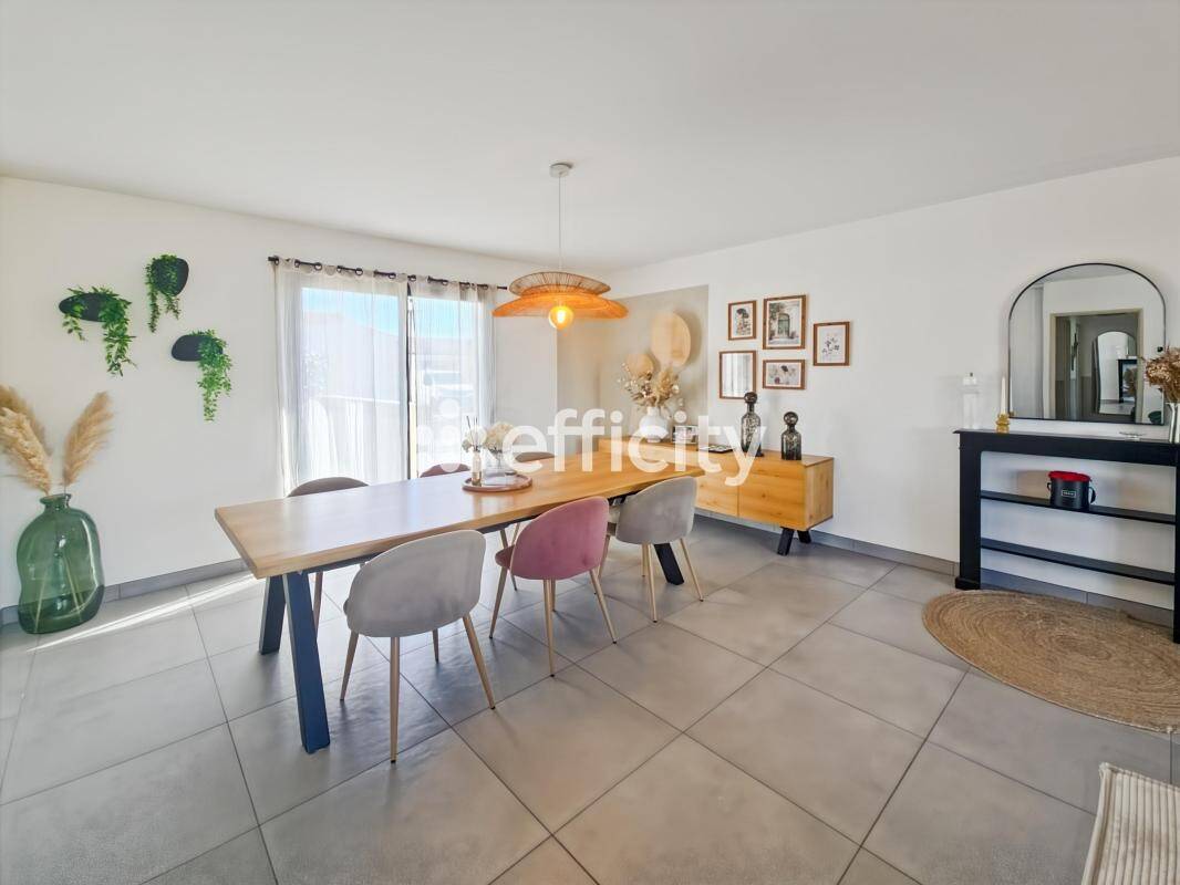 Maison à vendre, 98m², SURGERES