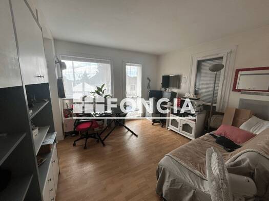 Appartement à vendre 69 800 € 1 pièce 36,8 m² Étage 1/2 Lèves 28300