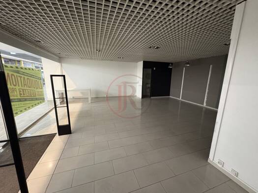 Local commercial à vendre 60 000 € 55 m² de surface de vente Belfort 90000