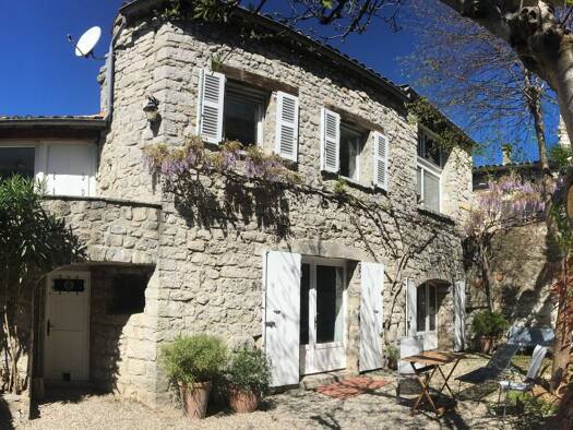 Maison à vendre 490 000 € 10 pièces 4 chambres 166 m² 150 m² de terrain Balazuc 07120