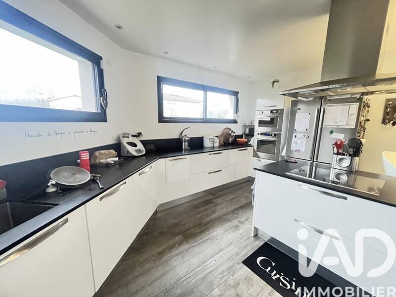 Maison à vendre, 187m², SAINT JEAN D'ILLAC