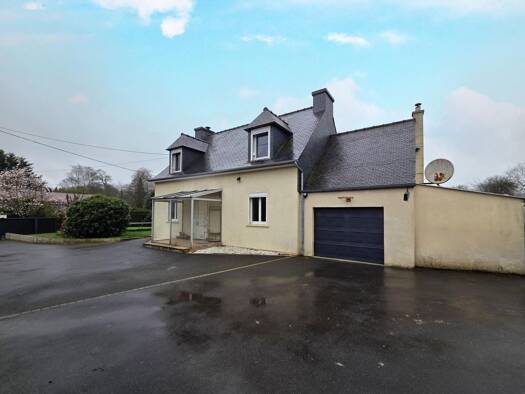 Maison à vendre 229 000 € 5 pièces 4 chambres 106 m² 1 317 m² de terrain L'Etang Bégard 22140