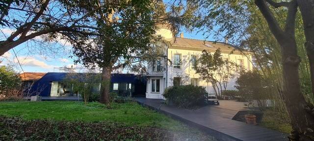 Maison à vendre, 661m², SURESNES